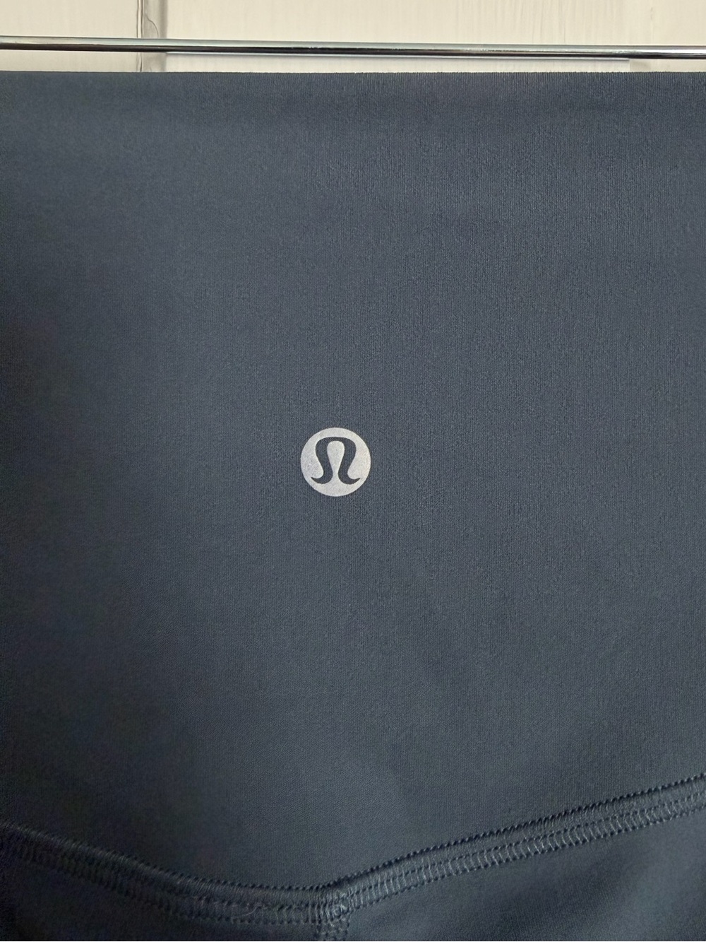 Lululemon Align High-Rise Crop 23” Size 8 - Picture 4 of 11